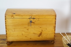 Truhe-antik-vintagefuechse